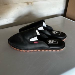 Men’s Vans Mule Slipper size 11